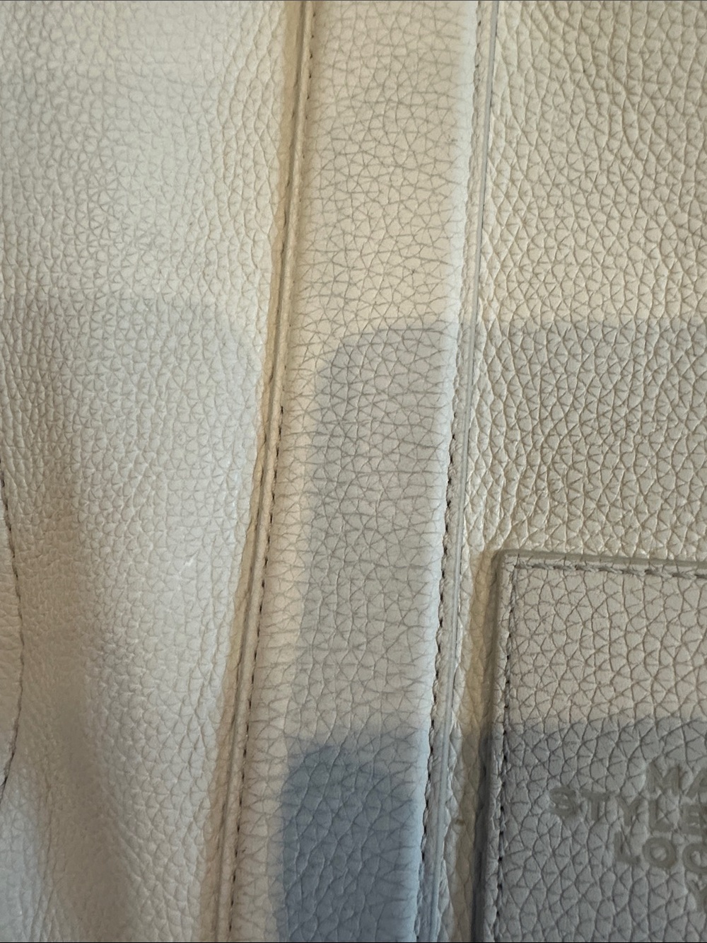 Marc Jacobs Pebbled Leather Tote in Off-White - Picture 9 of 12